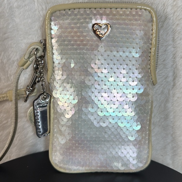 Coach Poppy Limited Edition Spotlight Sequin Tote and Wristlet - Picture 14 of 17
